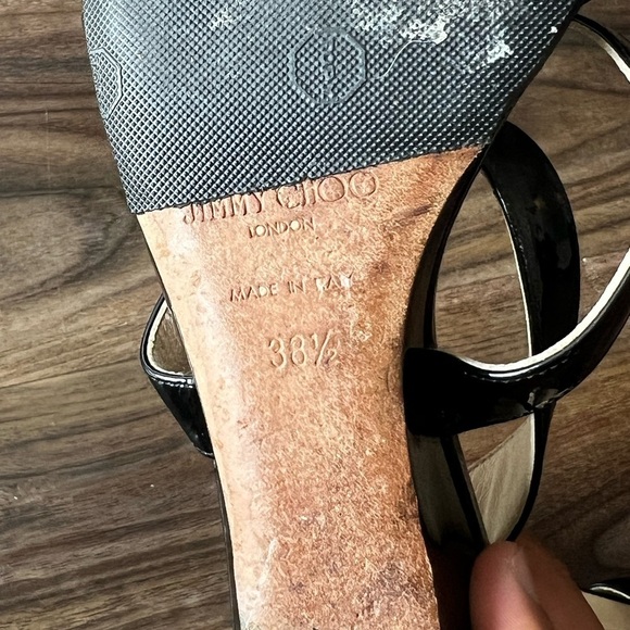 Jimmy Choo “Connor” Black Patent Leather Cross Strap Sandal. Made in Italy - Picture 10 of 10